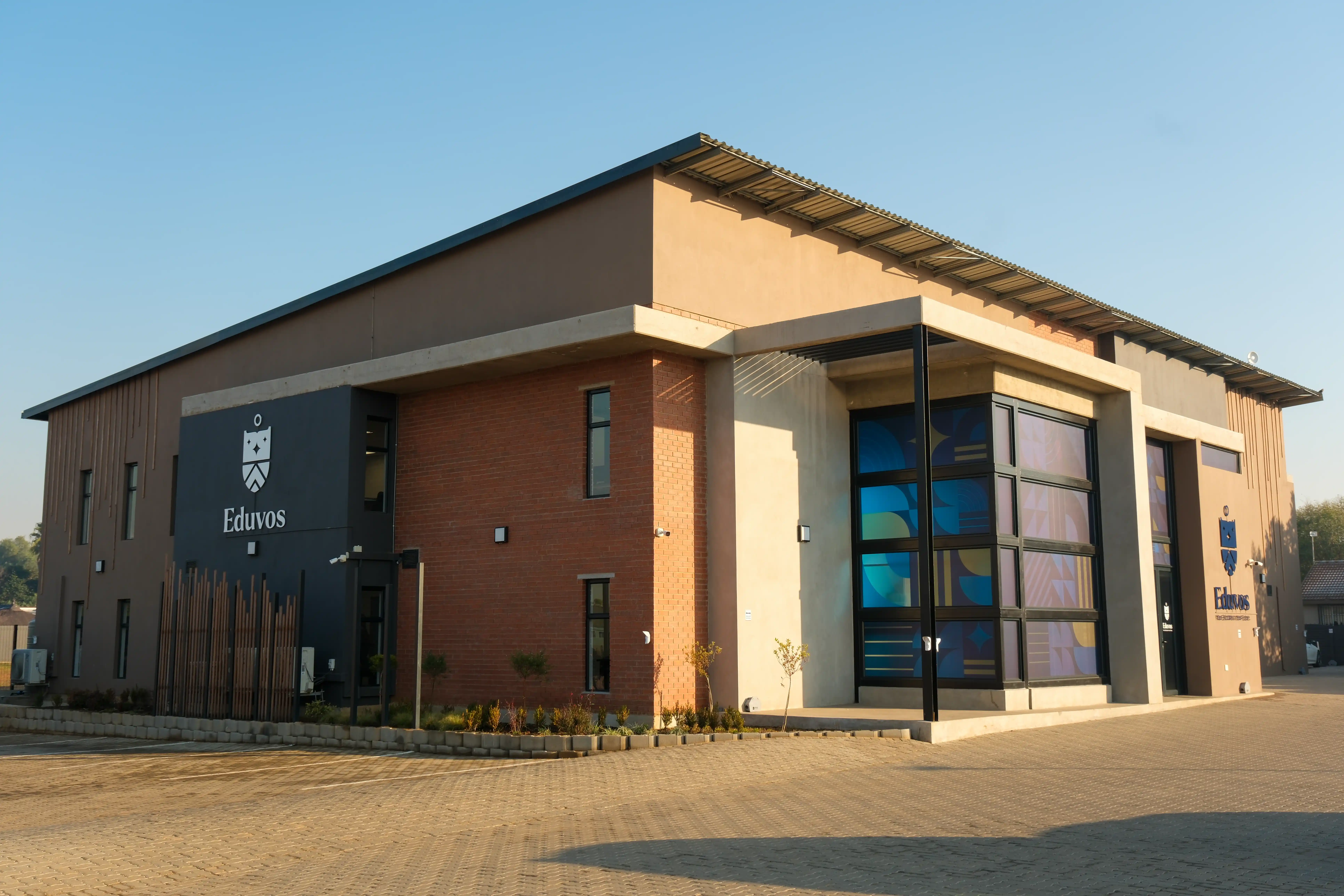 <meta name='viewport' content='width=device-width, initial-scale=1'> <i class='fas fa-map-marker-alt' style='font-size:25px'></i> &nbsp; Contact Details